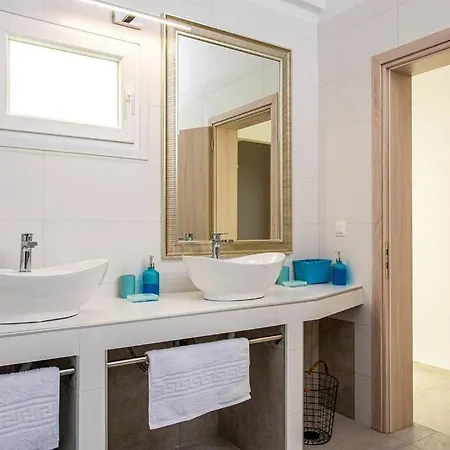 Amazing Seafront Suite Ierapetra  Exterior photo