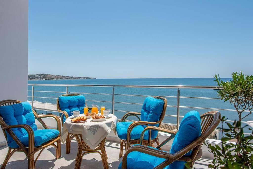 Apartment Amazing Seafront